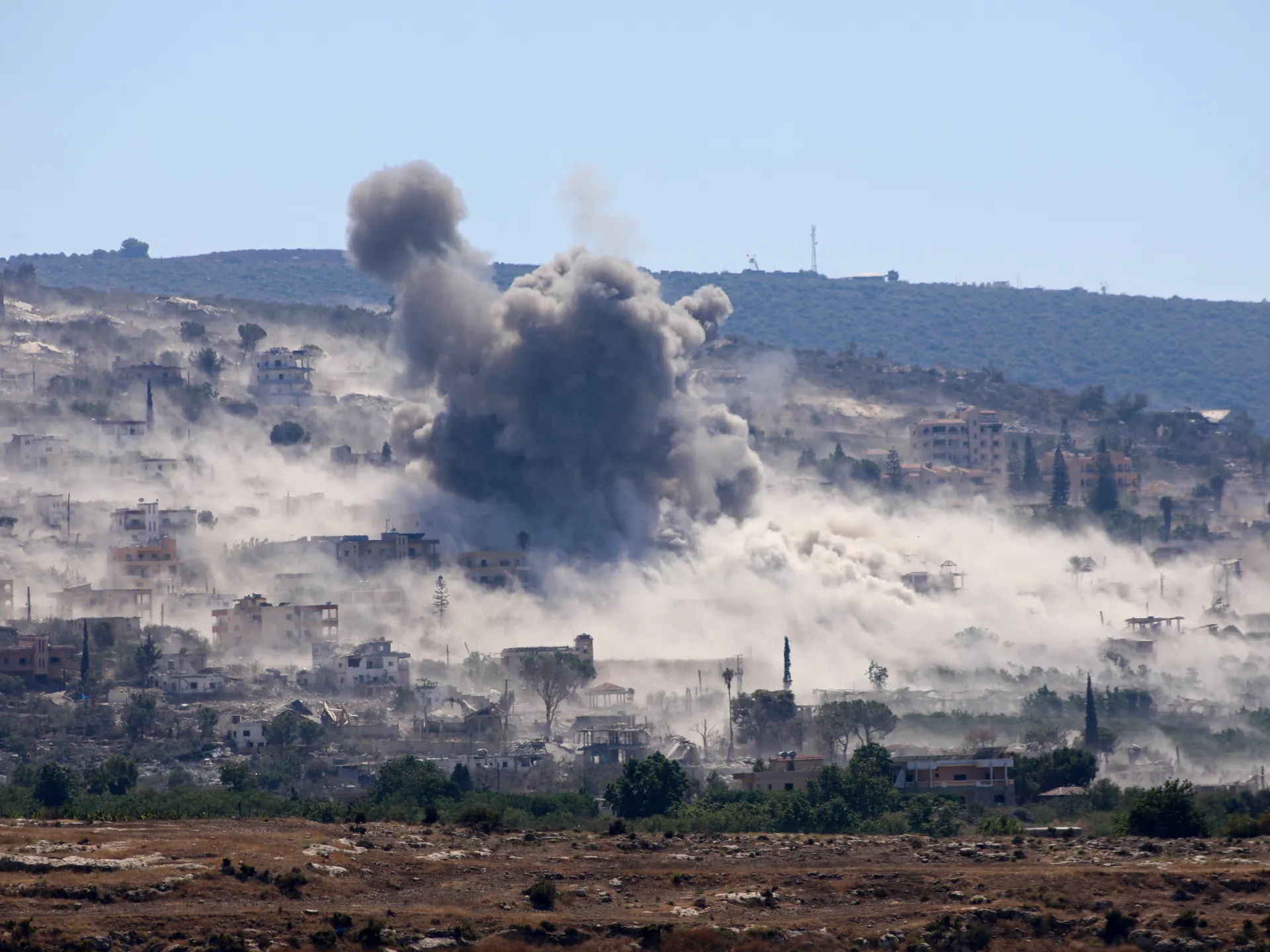 Report des pourparlers israélo-libanais alors que des explosions secouent le sud du Liban