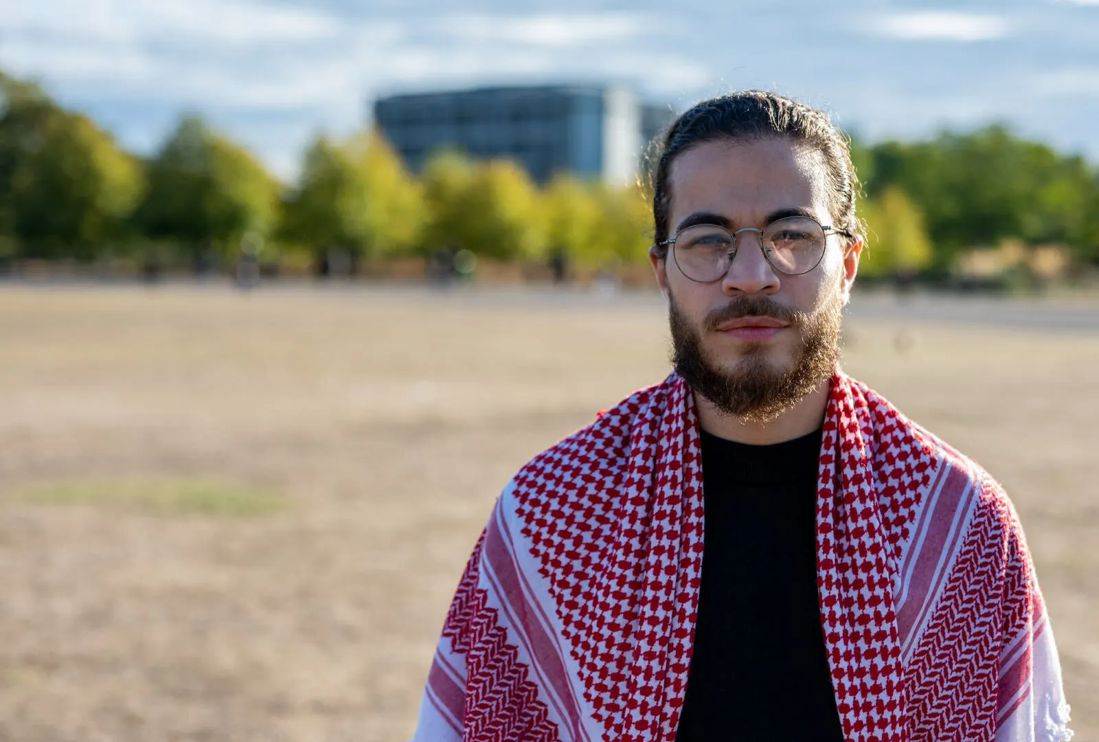 Un étudiant pro-palestinien suspendu par le King's College de Londres fait son retour sur le campus