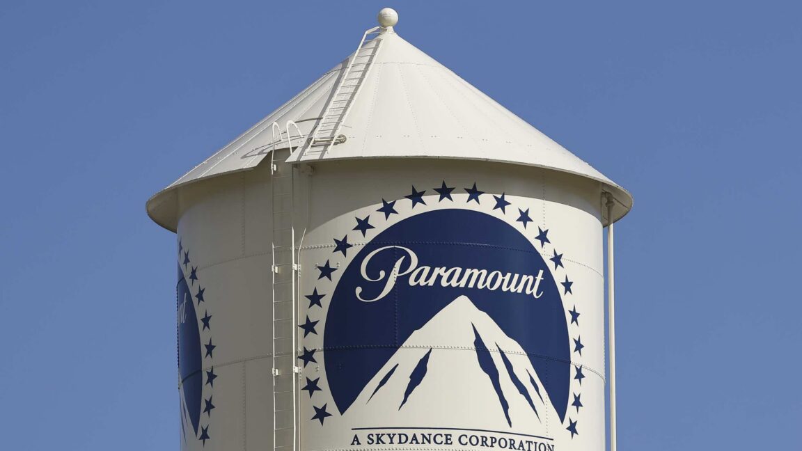 La FCC autorise Paramount à vendre une participation de 49,5 % à l'Arabie saoudite, aux Émirats arabes unis et au Qatar