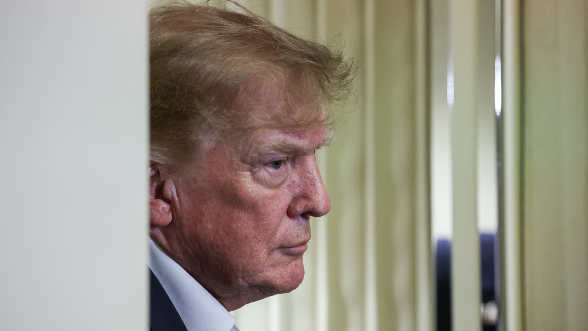 Trump exhorte l'Ukraine à cesser de frapper les raffineries de pétrole russes alors que le diesel américain atteint un record