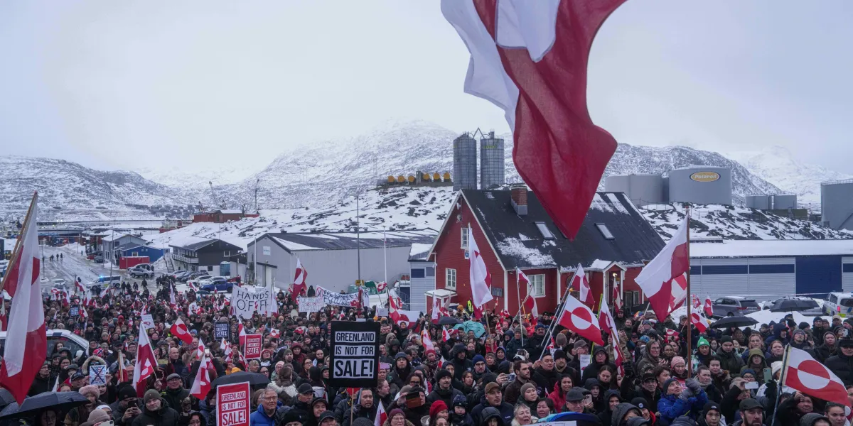 Accord sur le départ du Groenland avec le Danemark et le renforcement de la présence militaire américaine