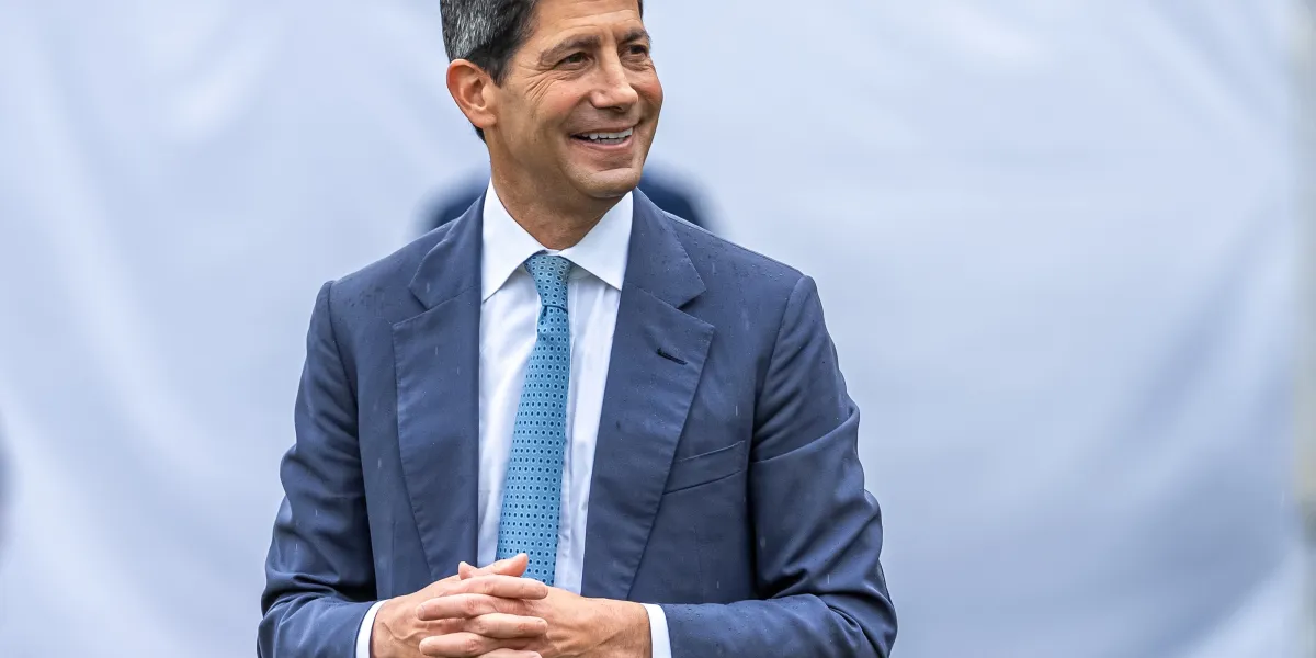 Kevin Warsh de la Fed sera contraint de relever les taux d'intérêt cette semaine