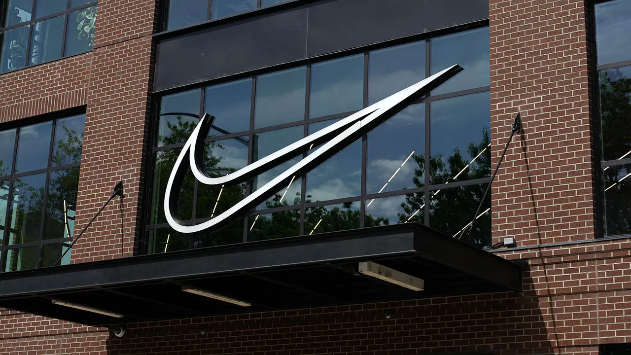 Dan Dakich affirme que les femmes pourraient être la cause de la chute de Nike : « Elles les ont énervés »