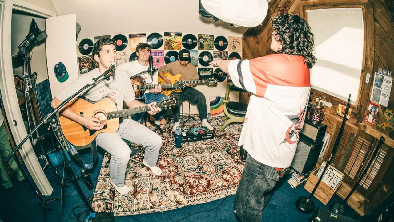 Des samedis de football aux semaines rythmées, la musique ne s'arrête jamais dans cette maison de l'UT pleine de musiciens universitaires