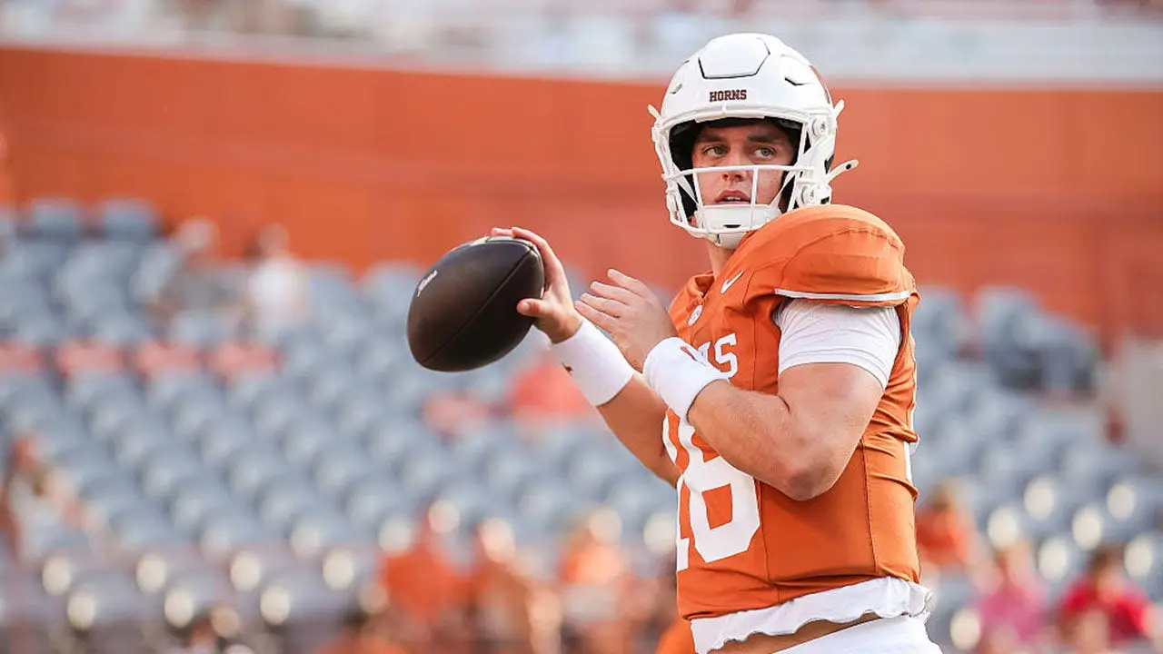 Nouveau classement AP Top 25 : Ohio State, Oklahoma et Oregon pénalisés, Texas grimpe à la première place après une grande remontée