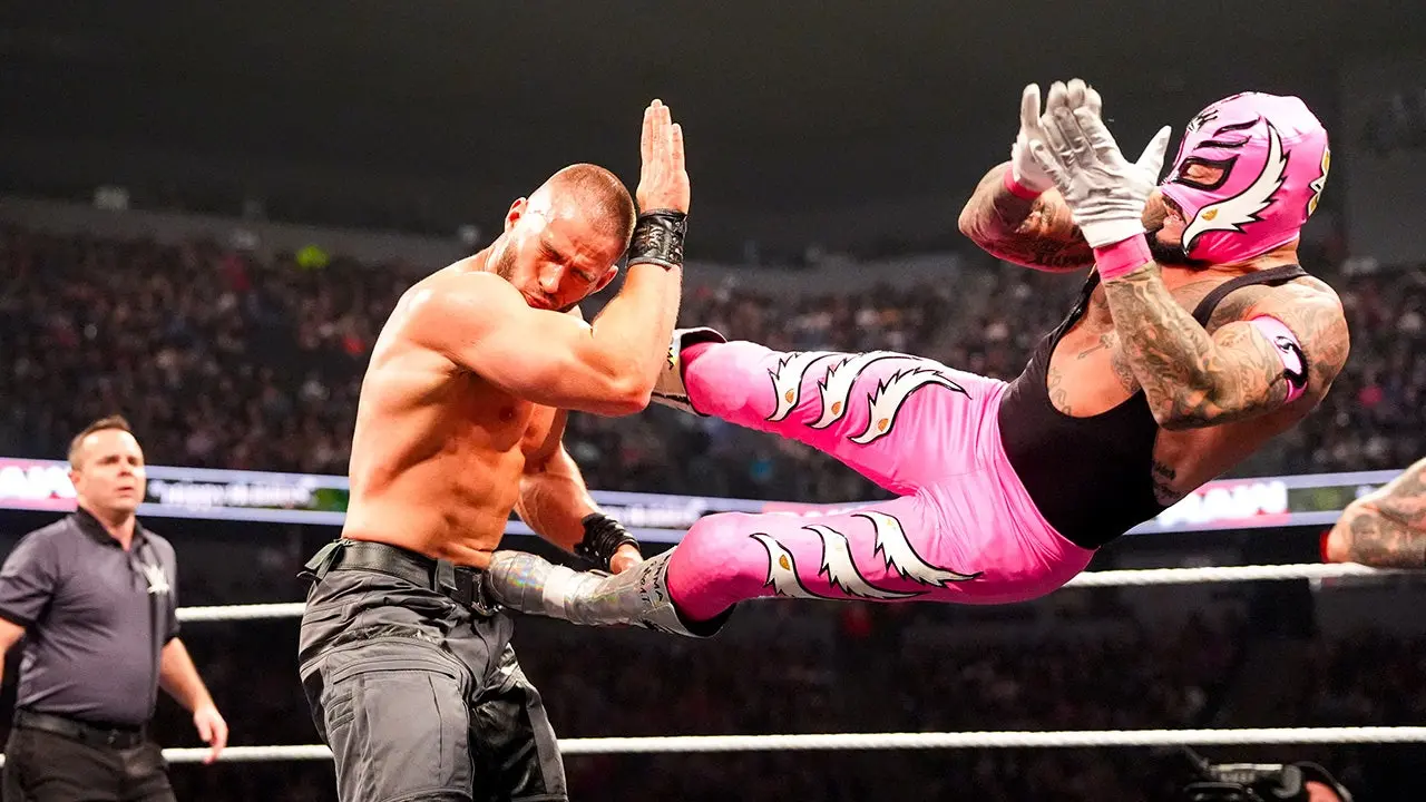 Rey Mysterio de la WWE revient sur sa participation à Triplemania et se dit serein avant son match contre un géant de 2,21 m