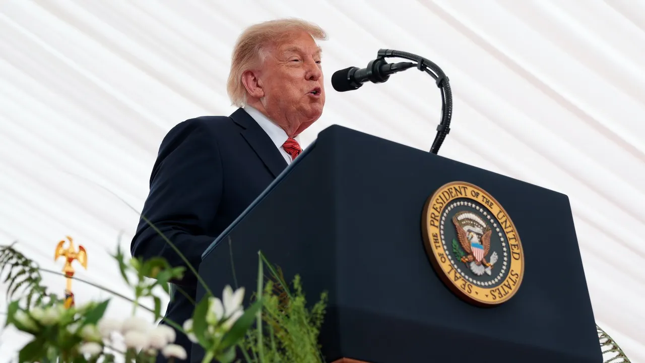 Trump affirme qu'il "adorerait" voir l'Irlande unifiée en une seule nation