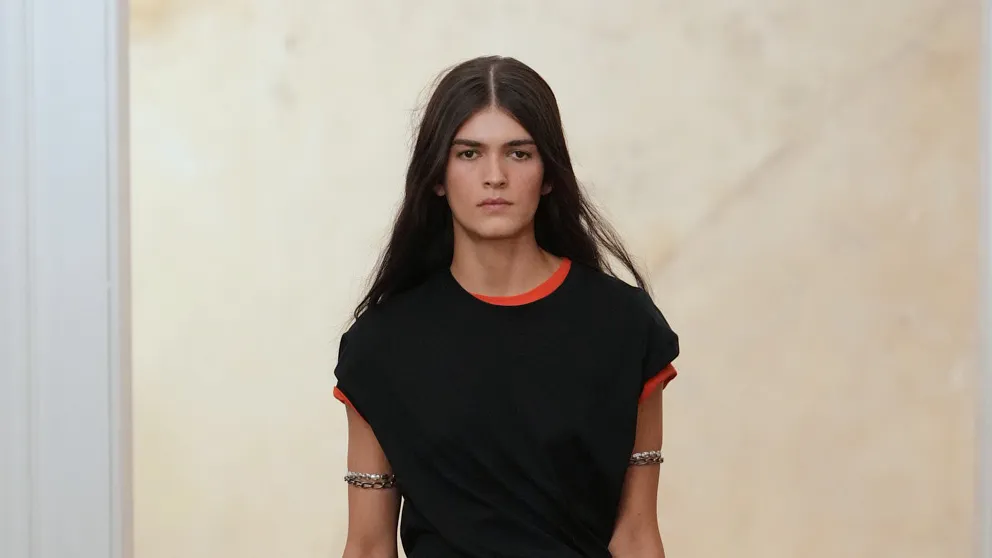 Collection Prêt-à-Porter Printemps 2027 d'Eckhaus Latta | Vogue